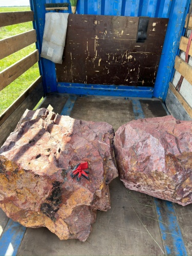Ландшафтные глыбы красно-фиолетовые 200-1000 килограмм купить в Шатуре