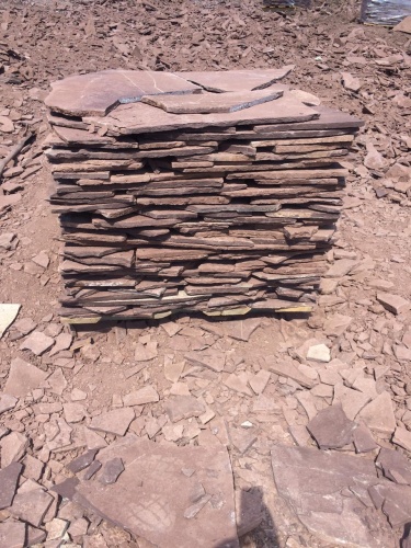 Плитняк лемезит бордовый для цоколя 1,5-2 см купить в Шатуре