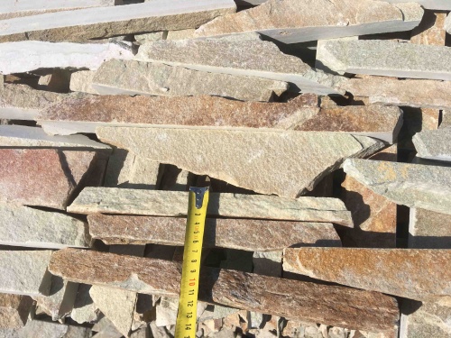 Горбушка златолит золотистый для облицовки купить в Шатуре