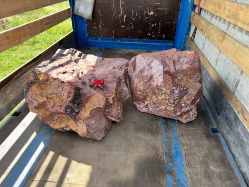 Ландшафтные глыбы красно-фиолетовые 200-1000 килограмм купить в Шатуре