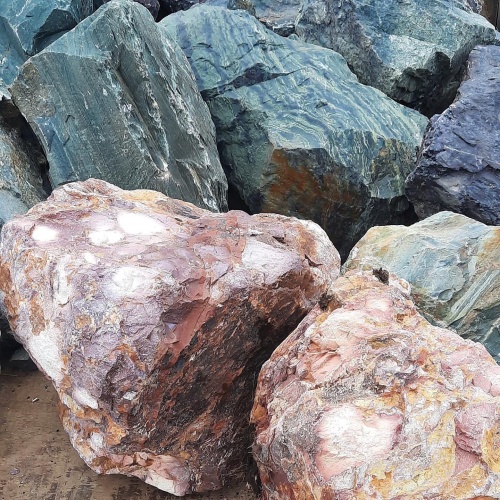 Ландшафтные глыбы красно-фиолетовые 200-1000 килограмм купить в Шатуре