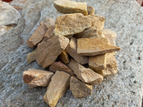 Златолит жёлтый декоративная каменная крошка купить в Шатуре