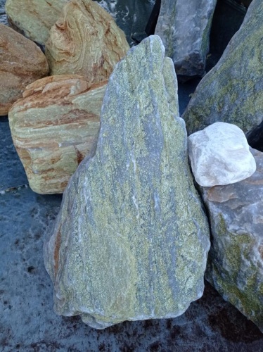 Златолит жёлтый, жёлто-зелёный глыбки и валуны для ланшафтного дизайна купить в Шатуре