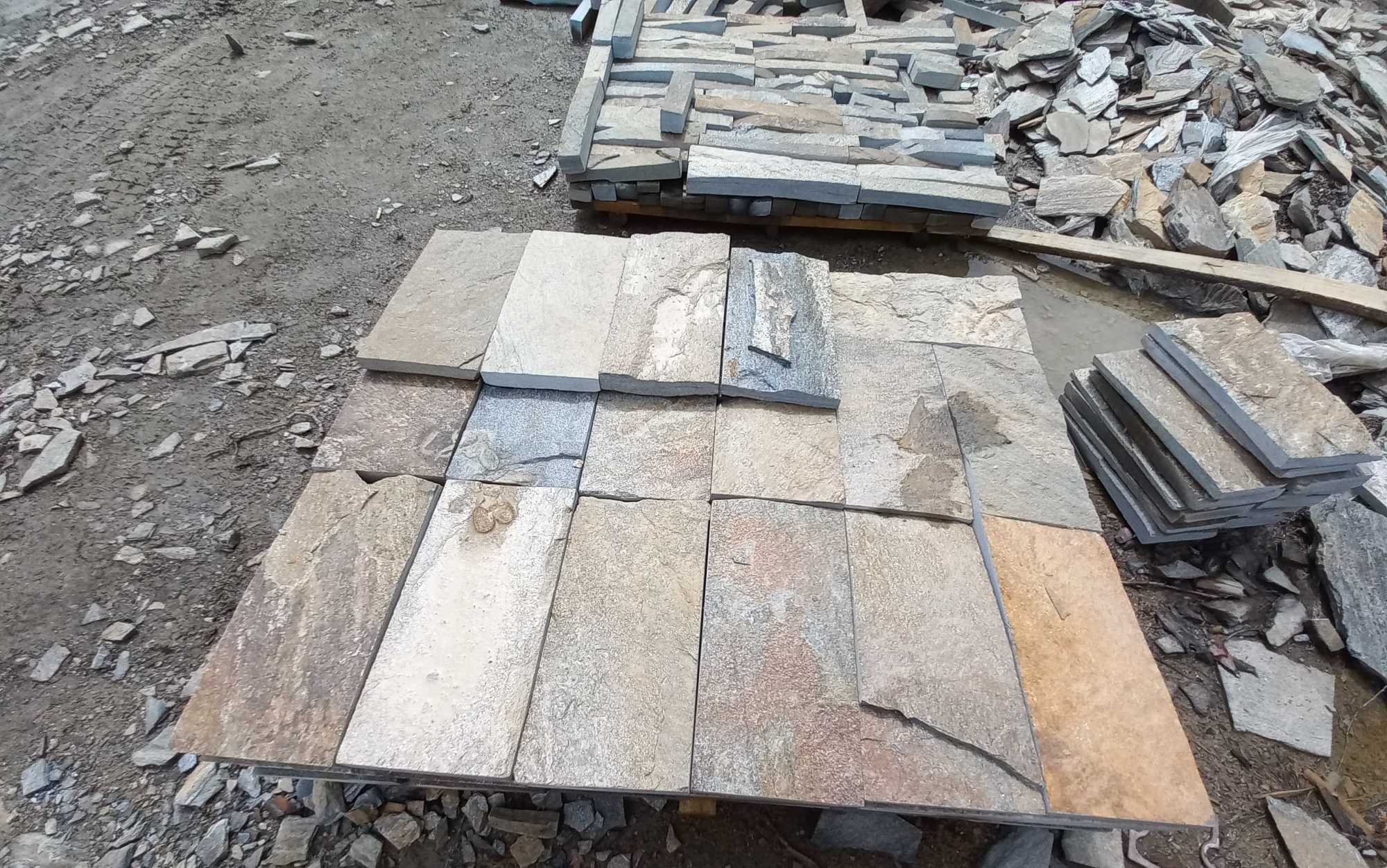 Плитка пилёная златолит Уральский для фасада купить в Шатуре