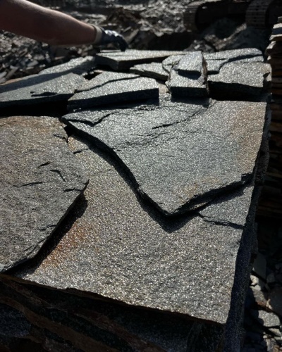 Плитняк златолит серебристый для фасада купить в Шатуре