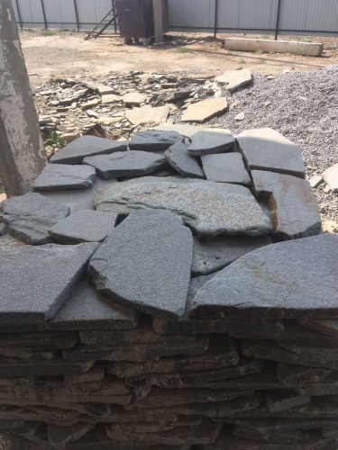 Златолит серебристый галтованный для лестниц купить в Шатуре